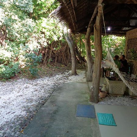 Hotel Sea Turtle House Moalboal Zimmer foto